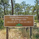 Cozy Home In La Faute-Sur-Mer With Heated Swimming Pool 펜션
